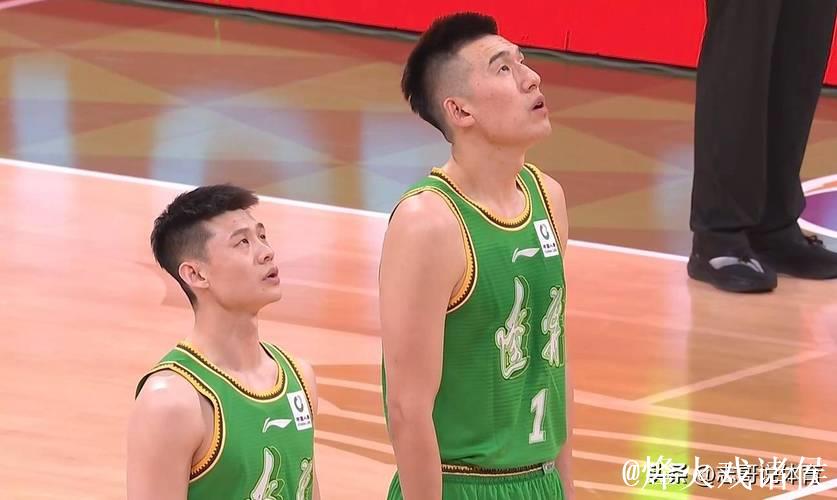 这就是豪门底蕴CBA4冠王大胜+2连胜12人出战+5人上双掀翻卫冕冠军