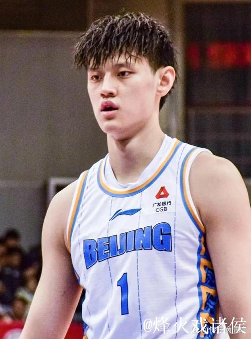 曾凡博18分首钢不敌新疆 上海加时险胜同曦 曾凡博18分首钢不敌新疆 上海加时险胜同曦